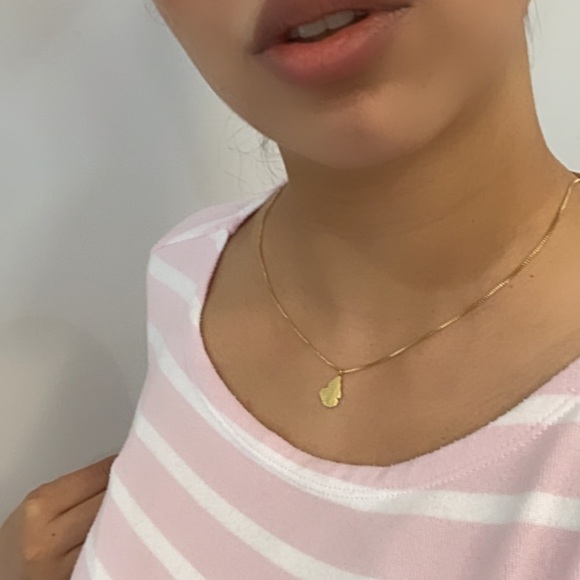 Leaf necklace. Symbol of peace and charm. - Picture 3 of 7